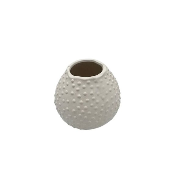 NWT White Textured Round Coral-like Ceramic Vase by Place & Time - Picture 1 of 4